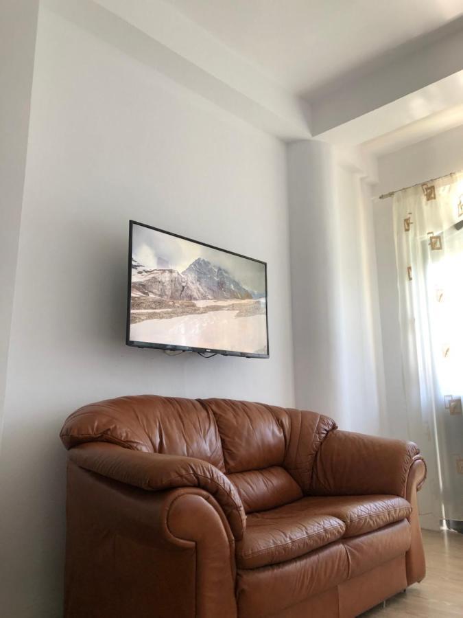 Holiday Apartment Тирана Екстериор снимка
