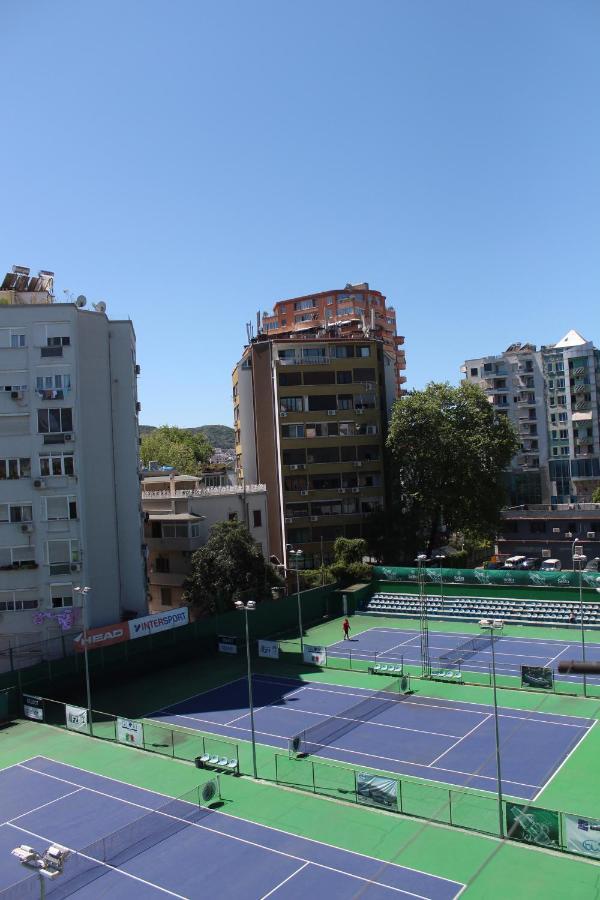 Holiday Apartment Тирана Екстериор снимка